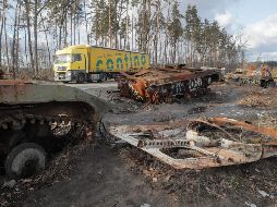 Autoridades militares analizan los globos deribados para determinar su propósito exacto. EFE/S. Dolzhenko