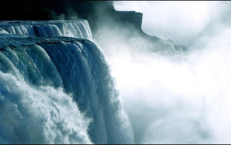 De acuerdo con el New York Post, los equipos de emergencia fueron desplegados en el lugar de los hechos para salvar a la mujer y a su hijo, sin embargo, tras el operativo solo el menor fue encontrado con vida. Pixabay