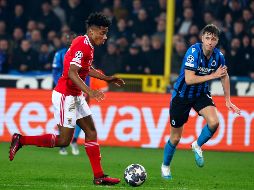 David Neres aprovechó un error defensivo para marcar el 2-0 con un tiro rasante. EFE/S. Lecoq