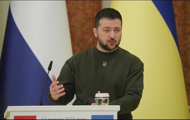 En su petición de más armas occidentales, Zelenski comparó la lucha de Ucrania contra la invasión rusa con la pelea entre David y Goliat. EFE/S. Dolzhenko
