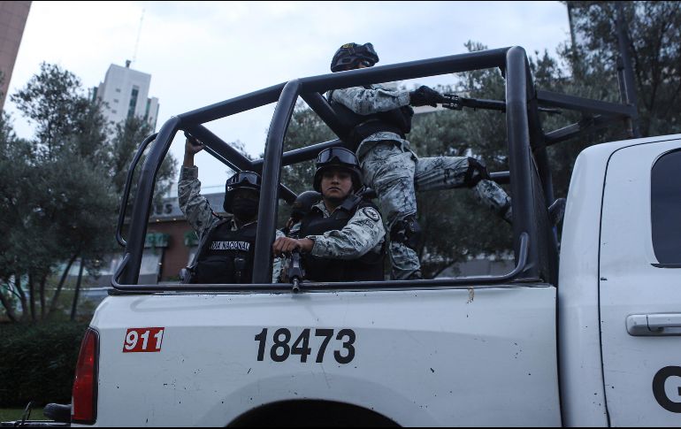 Dice el Mandatario que los policías municipales y estatales, por más buenos que sean, tienen muchas presiones encima. EL INFORMADOR / ARCHIVO