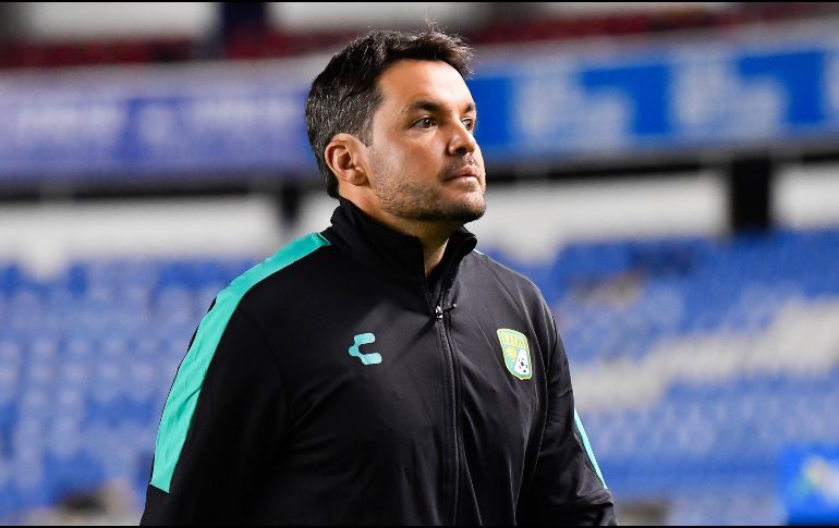 El entrenador de León, reveló que el Rebaño no tuvo un buen manejo respecto a la lesión de Jesús Angulo, ex jugador rojiblanco que ahora no vive su mejor momento con los esmeraldas. IMAGO7