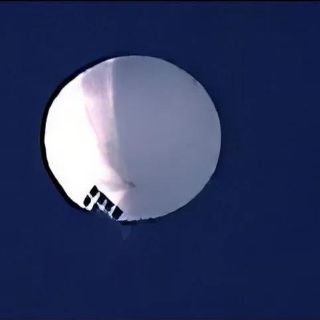 China denuncia "reacción histérica" de EEUU por derribo de globo "espía"