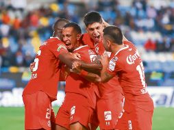Los Diablos Rojos ligan su segunda victoria del campeonato y cortaron la racha de cinco juegos sin perder de Pachuca. IMAGO7