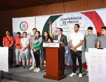 Un total de 9 clavadistas y dos entrenadores acudieron a Cámara de Diputados en la CDMX. Twitter/@Rommel_Pacheco