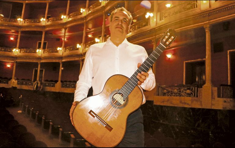 El músico mexicano radicado en Francia dotará de una sensibilidad muy especial al concierto donde participará jueves y domingo en suelo tapatío. EL INFORMADOR/ A. Navarro