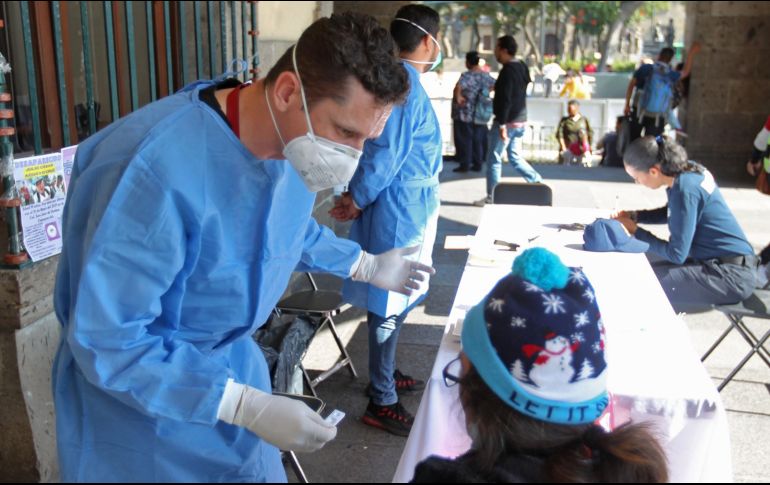 Ayer la Secretaría de Salud registró 23 mil 907 casos activos. EL INFORMADOR/Archivo