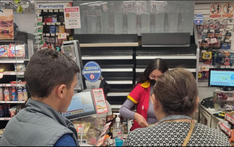 A partir del 15 de enero, ninguna empresa o tienda puede exhibir los cigarros a la venta. ELINFORMADOR/ CARLOS ZEPEDA