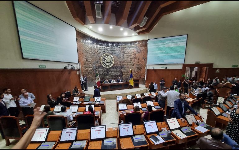 La diputada Ángela Gómez Ponce, presidenta de la Comisión de Gobernación, explicó que la aprobación del asunto en el pleno del Poder Legislativo es el primer paso de un proceso que puede durar alrededor de dos meses para que el Ayuntamiento presente elementos y se defienda.EL INFORMADOR / R. Rivas
