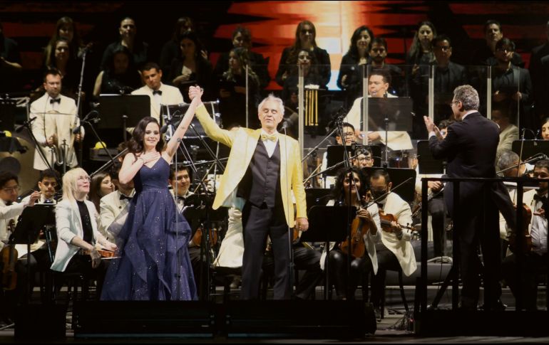 Inolvidable presentación de Andrea Bocelli en Guadalajara, aquí acompañado de la soprano María Aleida. EL INFORMADOR/ A. Camacho