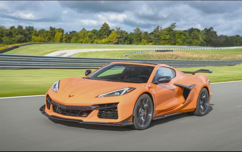 Corvette z06. Mantiene su línea, aunque agrega cambios en la fascia delantera. ESPECIAL