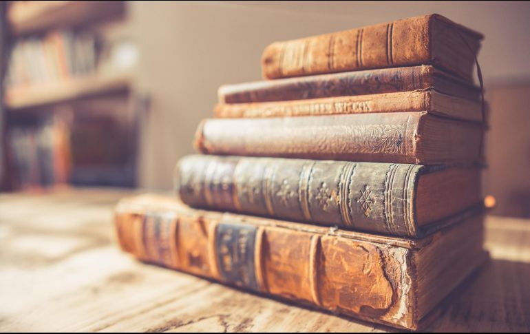 A la vez, la Fnac ha puesto una selección de 500 libros gratuitos para descargar. ESPECIAL / Foto de Chris Lawton en Unsplash