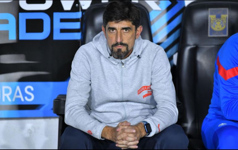 El Profe Pauno se va satisfecho del Volcán. IMAGO7