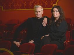 Henrik Fexeus y Camilla Läckberg. Ambos escritores encuentran en su estilo una complicidad creativa profunda. ESPECIAL/Planeta