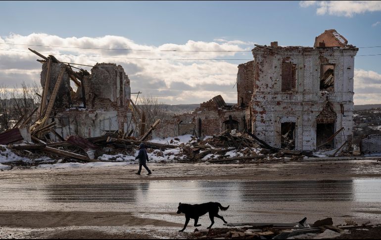 Las tropas rusas atacaron en las últimas 24 horas once regiones de Ucrania. AP