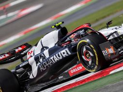 La revista alemana Auto Motor und Sport informó la semana pasada que Red Bull estaría considerando vender AlphaTauri, de donde surgieron pilotos que se unieron al laureado equipo Red Bull, o trasladar su sede de Faenza, Italia, a Gran Bretaña. AFP