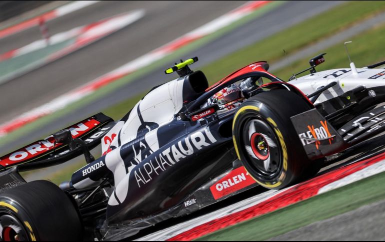 La revista alemana Auto Motor und Sport informó la semana pasada que Red Bull estaría considerando vender AlphaTauri, de donde surgieron pilotos que se unieron al laureado equipo Red Bull, o trasladar su sede de Faenza, Italia, a Gran Bretaña. AFP