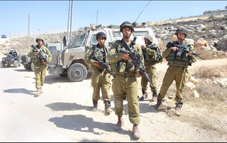 El ejército israelí detuvo a tres palestinos. AP