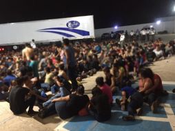 De los 343 migrantes, 212 son mayores de edad, 103 son menores no acompañados y 28 pertenecen a varios núcleos familiares. ESPECIAL/INM