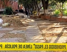 Al llegar los oficiales encontraron a la víctima tirada en el piso con múltiples heridas de bala. ESPECIAL