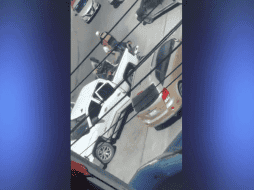 En redes sociales circuló un video en el que se captó el momento en que las víctimas estadounidenses fueron secuestradas por un grupo de hombres armados que los arrastró para subirlas en una caja de una camioneta. ESPECIAL