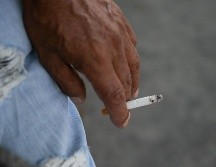 La ley antitabaco recrudeció las medidas contra los fumadores. EL INFORMADOR/ ARCHIVO