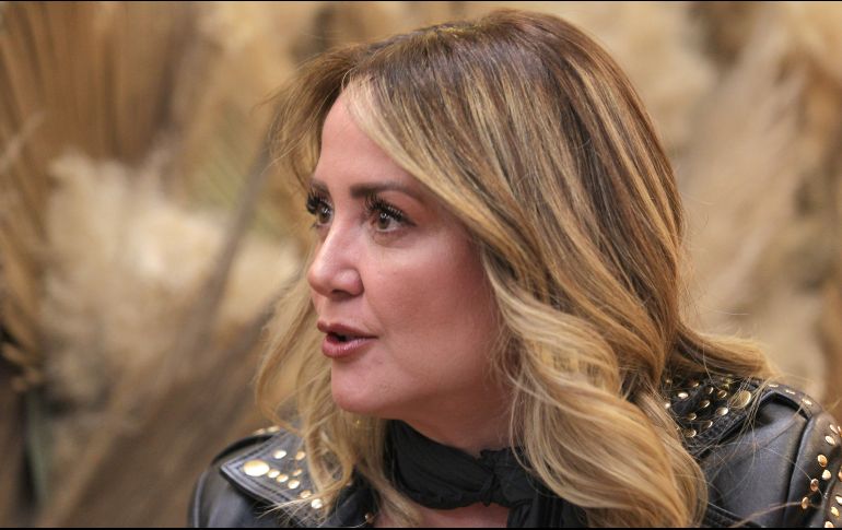 Ahora de lo que se está hablando es de un supuesto romance de la conductora del programa 