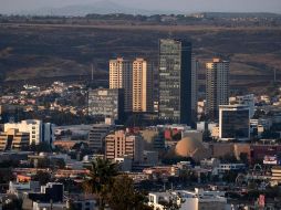 El complejo New City Medical Plaza se encuentra cerca de la valla fronteriza entre México y Estados Unidos en Tijuana, Baja California. AFP VIA GETTY IMAGES