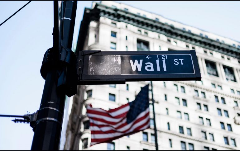 Los sectores con más pérdidas este miércoles eran de los bienes no esenciales y el de servicios públicos. EFE/J. Lane