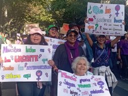 Esperanza Barajas, originaria de la Ciudad de México, acudió a la manifestación del Día de la Mujer en Guadalajara. EL INFORMADOR/ PAOLA MENDOZA