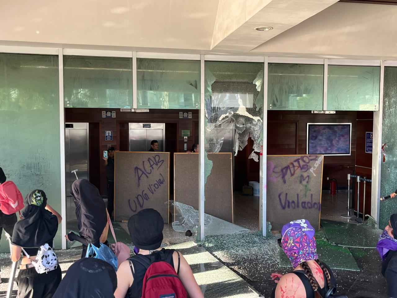 Destrozan las calles de Guadalajara por hartazgo ante la violencia de género