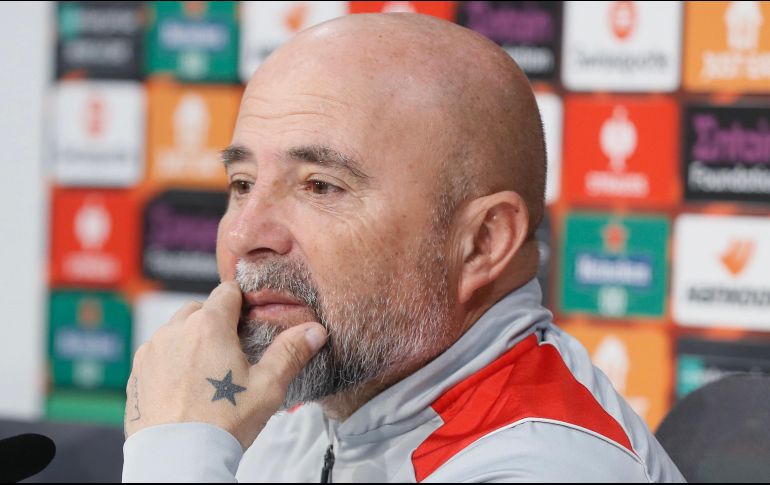 Jorge Sampaoli no ha podido levantar al Sevilla en este tramo de temporada. EFE/J. Vidal