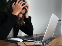 Las redes sociales pueden afectar el cómo percibimos el mundo. Foto de Elisa Ventur en Unsplash