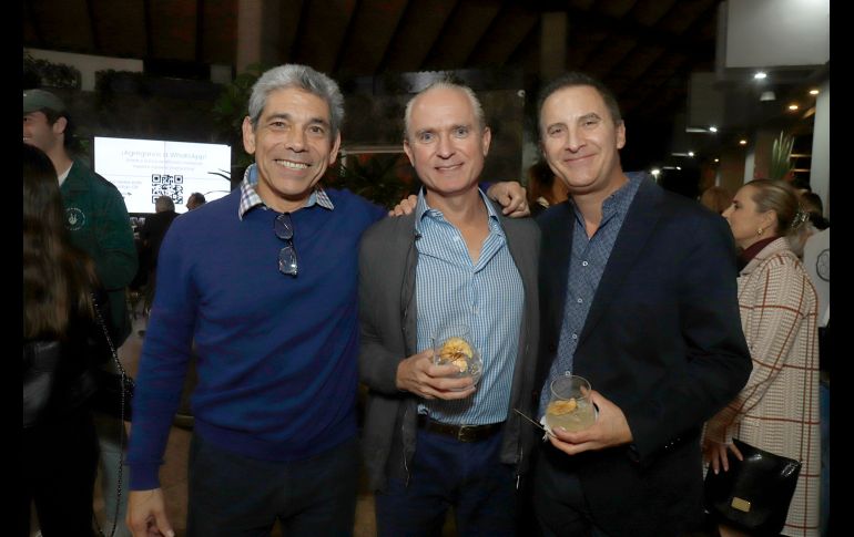Oscar Nasta, Daniel Torres y Gerardo Orozco. GENTE BIEN JALISCO/Claudio Jimeno