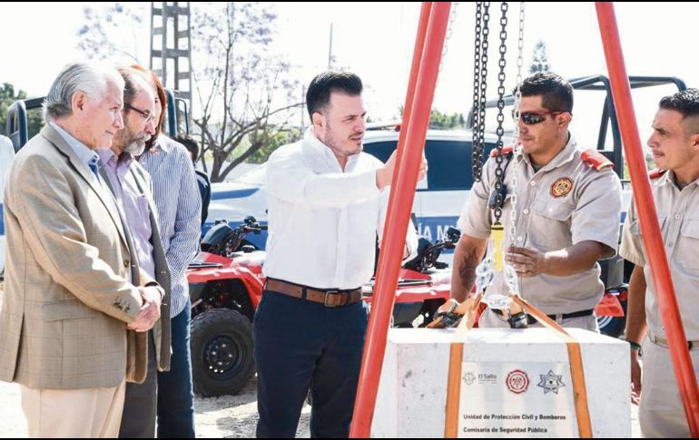 El edificio se ubica sobre la carretera a El Verde, con dirección a la carretera El Salto - La Alameda. ESPECIAL
