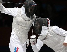 La esgrima se convierte así en el primer deporte olímpico en reintegrar a los deportistas de Rusia y Bielorrusia, un año después de su exclusión debido a la guerra en Ucrania. EFE / ARCHIVO