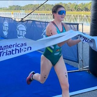 Mexicana gana el oro en el Campeonato Panamericano Junior de Triatlón