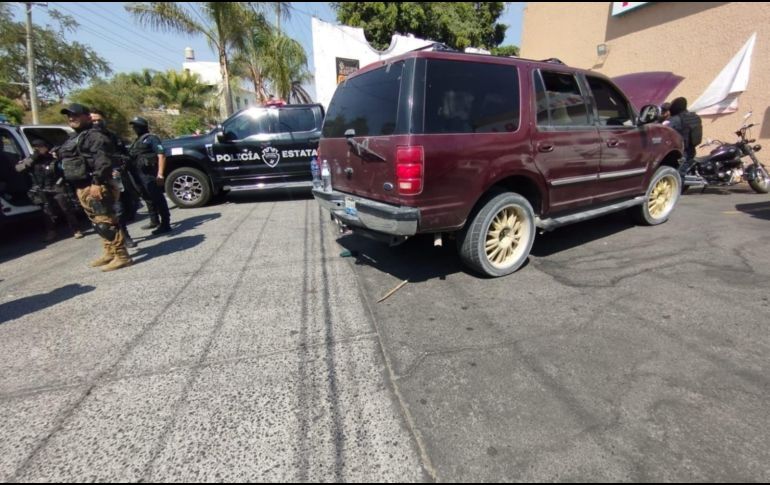 La detención de las cuatro personas ocurrió en Huentitán el Alto. ESPECIAL