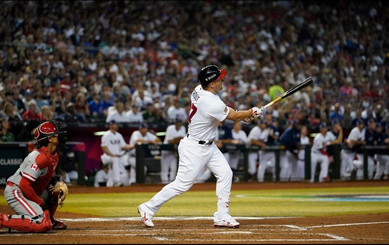 Mike Trout pegó jonrón productor de tres carreras. AP/G. Vásquez