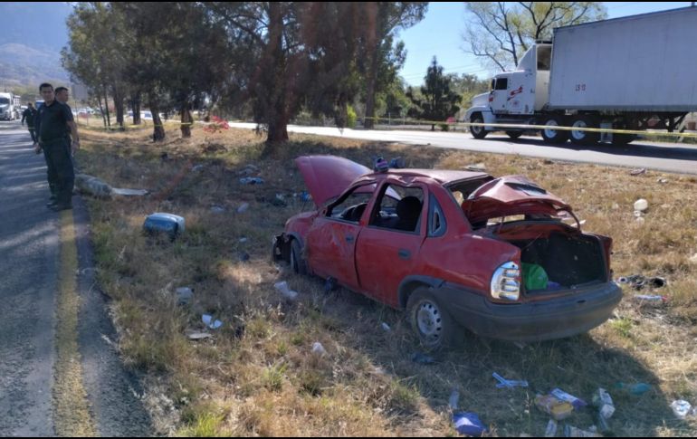 Según testigos, una falla mecánica habría ocasionado el siniestro. ESPECIAL/Bomberos de Zapopan
