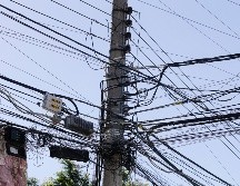 Las empresas deberán hacerse cargo de mantener en buen estado el cableado en los municipios o podrán ser sancionados. EL INFROMADOR/ CARLOS ZEPEDA