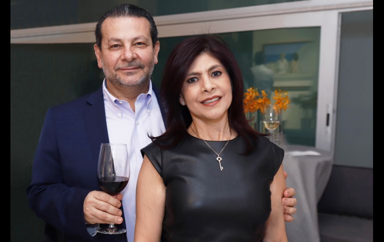 Gabriel Romano y Lupita Sánchez. GENTE BIEN JALISCO/Claudio Jimeno