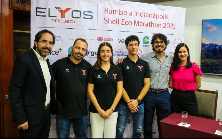 El carro, de tres metros de largo, está hecho en parte con materiales reciclados. EL INFORMADOR/A. Navarro