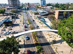 Réplica del puente de Gómez Tremari, uno de los atractivos del paseo Alcalde. EL INFORMADOR/A. Navarro