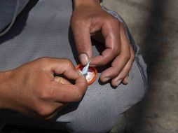 Las personas adictas al fentanilo suelen ingerirlo por la nariz, fumado, inyectado, en pastillas, sobre papel secante, en parches que se colocan sobre la piel o líquido. SUN / ARCHIVO