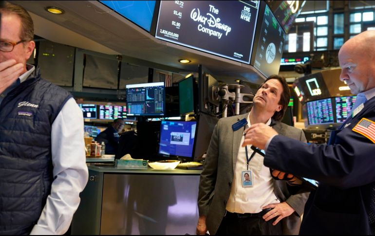 Wall Street y la acosada banca estadounidense han vuelto a respirar este jueves con cierta tranquilidad después de los nuevos mensajes de las autoridades. AP / S. Wenig