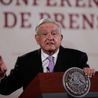 López Obrador critíca liquidación de Lorenzo Córdova del INE
