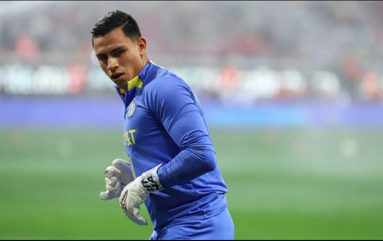 Los porteros ya salen a calentar. EL INFORMADOR / C. Zepeda