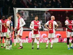 Feyenoord se afianza en el primer puesto de la Eredivisie con 61 puntos, mientras que el Ajax sigue en segundo lugar. EFE/O. Kraak