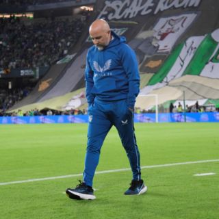 Tecatito se queda sin técnico, despiden a Sampaoli del Sevilla
